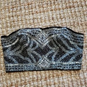 SOLD ON DEPOP Kimchi blue beaded crop top